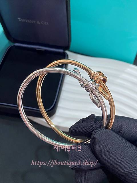 7ad613edf3fcd4be24dab0e90bd9751a_1758190237_2215.jpg 7ad613edf3fcd4be24dab0e90bd9751a_1758190237_2215.jpg