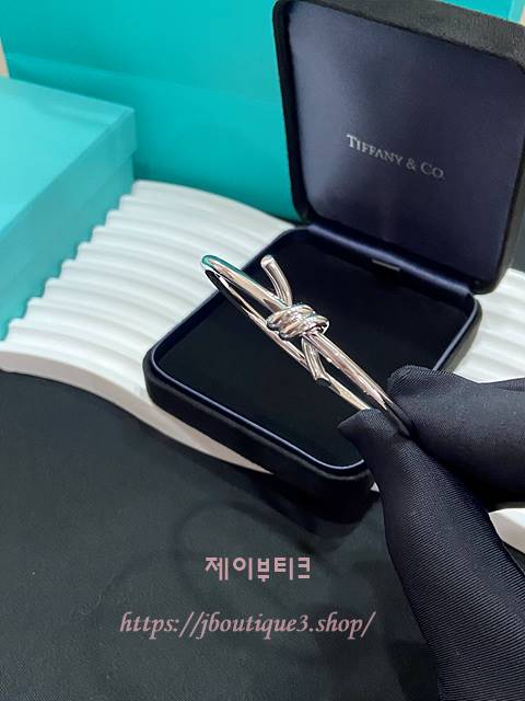 7ad613edf3fcd4be24dab0e90bd9751a_1758190250_5815.jpg 7ad613edf3fcd4be24dab0e90bd9751a_1758190250_5815.jpg