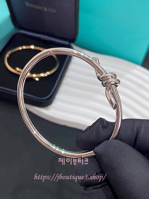 7ad613edf3fcd4be24dab0e90bd9751a_1758190250_9064.jpg 7ad613edf3fcd4be24dab0e90bd9751a_1758190250_9064.jpg