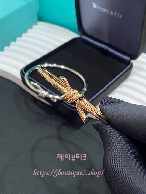 7ad613edf3fcd4be24dab0e90bd9751a_1758190275_4693.jpg 7ad613edf3fcd4be24dab0e90bd9751a_1758190275_4693.jpg