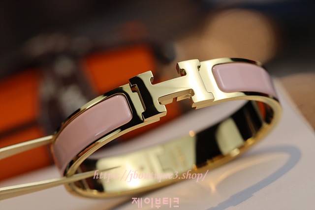 7ad613edf3fcd4be24dab0e90bd9751a_1758193582_5789.jpg 7ad613edf3fcd4be24dab0e90bd9751a_1758193582_5789.jpg