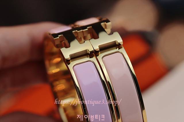 7ad613edf3fcd4be24dab0e90bd9751a_1758193593_5856.jpg 7ad613edf3fcd4be24dab0e90bd9751a_1758193593_5856.jpg