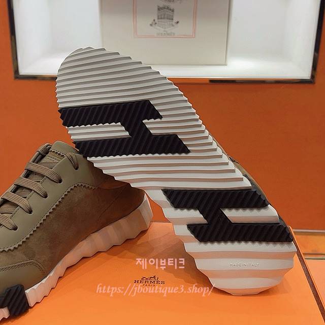 e73bf3b231090b1649272c03ebd3ff7e_1756998506_0833.jpg e73bf3b231090b1649272c03ebd3ff7e_1756998506_0833.jpg