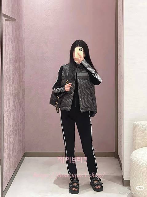 75b1f421cfadad0913e72c244a6d6cd0_1762261807_7035.jpg 75b1f421cfadad0913e72c244a6d6cd0_1762261807_7035.jpg