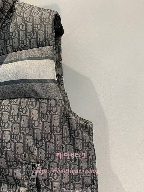 9c430a10aca65cb75f8324f7ac2b19a5_1762261818_4511.jpg 9c430a10aca65cb75f8324f7ac2b19a5_1762261818_4511.jpg