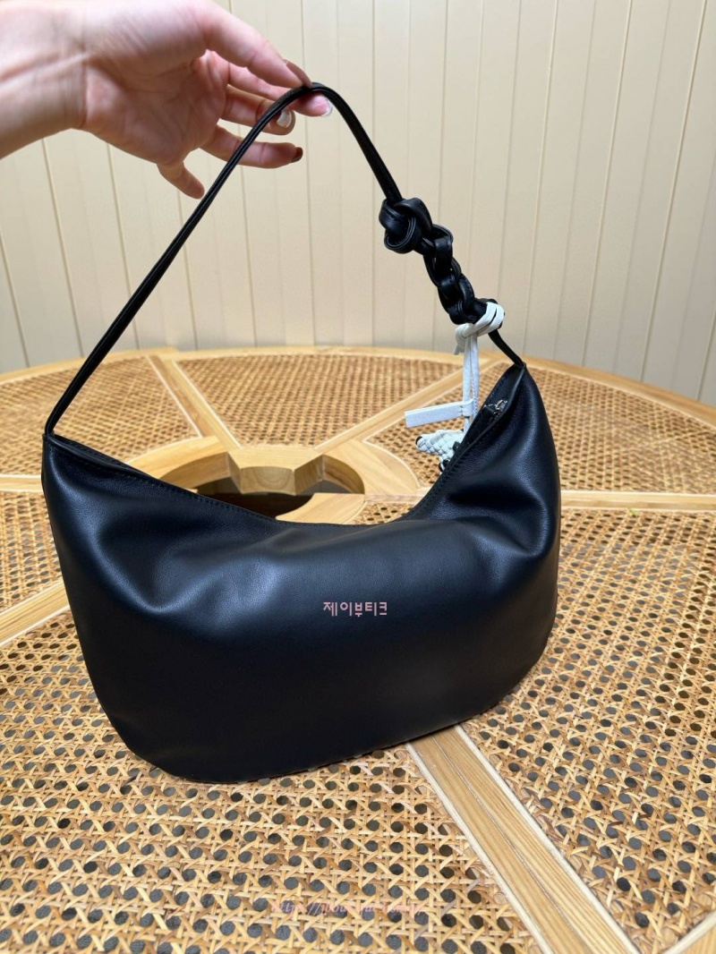 686a71705f69b7aa6eed19e59560f754_1765123264_0828.jpg 686a71705f69b7aa6eed19e59560f754_1765123264_0828.jpg