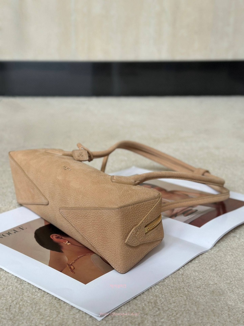 7080be0622722b9fe6ed437a7ca73b51_1765141856_2552.jpg 7080be0622722b9fe6ed437a7ca73b51_1765141856_2552.jpg