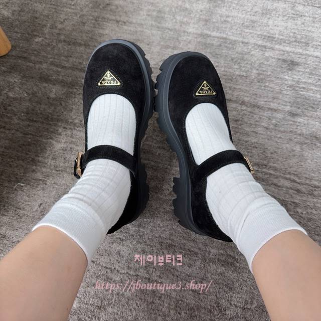 7cd6f43a0635e433ff92806a0979cad9_1765973505_1968.jpg 7cd6f43a0635e433ff92806a0979cad9_1765973505_1968.jpg