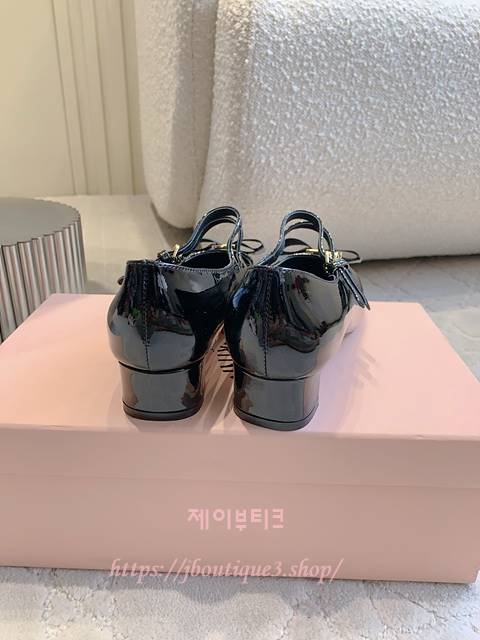 816b970f0846b9ab948554eac8a69294_1765958492_5628.jpg 816b970f0846b9ab948554eac8a69294_1765958492_5628.jpg