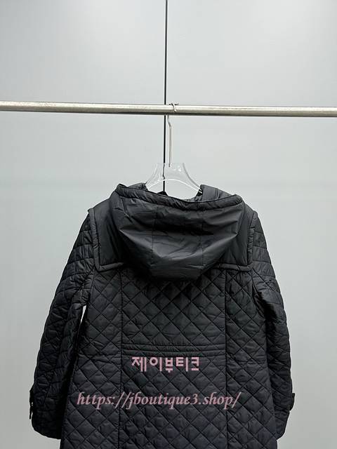 8402b9a7d58632cdbccbdf304fead801_1765818128_0975.jpg 8402b9a7d58632cdbccbdf304fead801_1765818128_0975.jpg