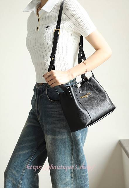 a7cbbcb22896af954572488483cac83d_1765136072_0995.jpg a7cbbcb22896af954572488483cac83d_1765136072_0995.jpg