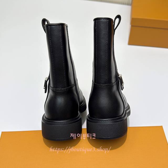 b980b7de7db1ce789085fc0194c98077_1765954044_7727.jpg b980b7de7db1ce789085fc0194c98077_1765954044_7727.jpg