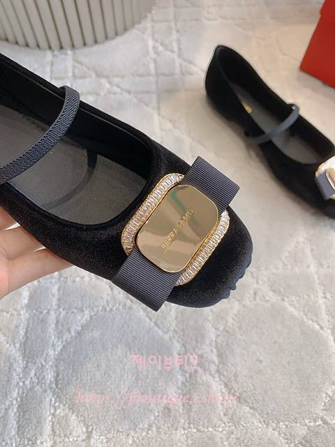 b980b7de7db1ce789085fc0194c98077_1765957524_8791.jpg b980b7de7db1ce789085fc0194c98077_1765957524_8791.jpg