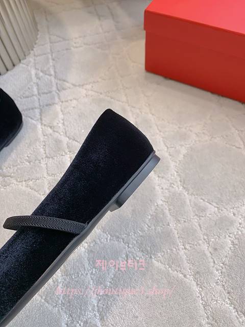 b980b7de7db1ce789085fc0194c98077_1765957525_6976.jpg b980b7de7db1ce789085fc0194c98077_1765957525_6976.jpg