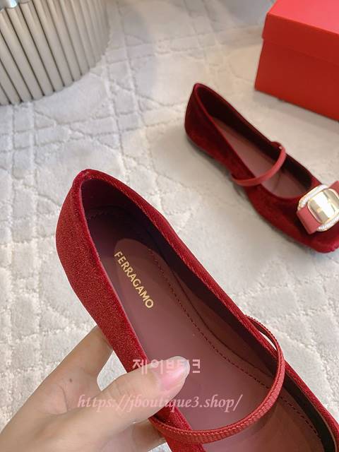 b980b7de7db1ce789085fc0194c98077_1765957732_987.jpg b980b7de7db1ce789085fc0194c98077_1765957732_987.jpg