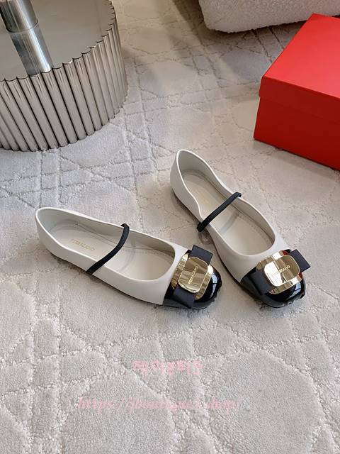 b980b7de7db1ce789085fc0194c98077_1765958034_559.jpg b980b7de7db1ce789085fc0194c98077_1765958034_559.jpg