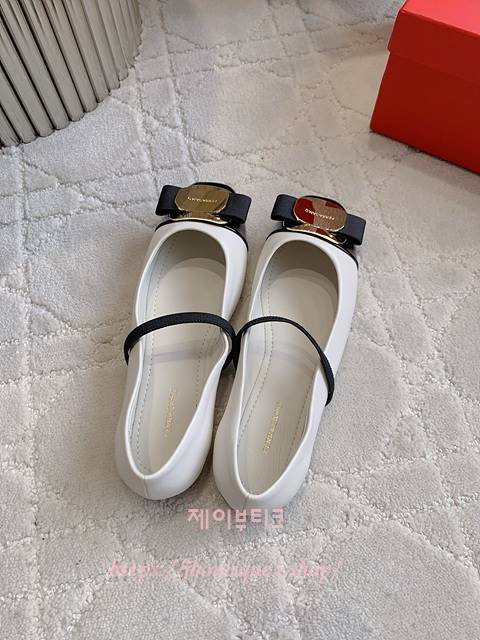 b980b7de7db1ce789085fc0194c98077_1765958035_4121.jpg b980b7de7db1ce789085fc0194c98077_1765958035_4121.jpg