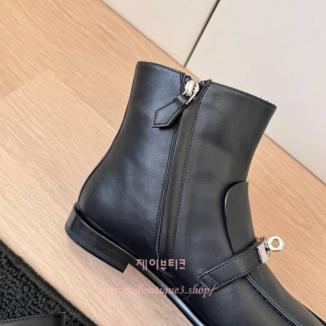 b980b7de7db1ce789085fc0194c98077_1765960245_4523.jpg b980b7de7db1ce789085fc0194c98077_1765960245_4523.jpg