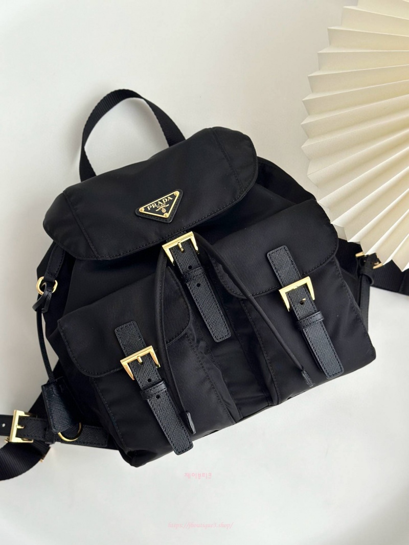 e922b78ffe5afc3ff8d1dfa63e5571bb_1765142481_6007.jpg e922b78ffe5afc3ff8d1dfa63e5571bb_1765142481_6007.jpg