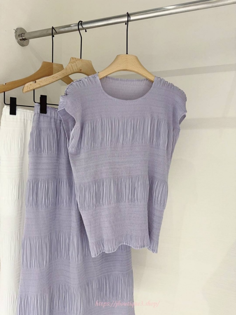 4006c4bfe53bb7f0ed02763fe9d530a3_1783888517_0128.jpg