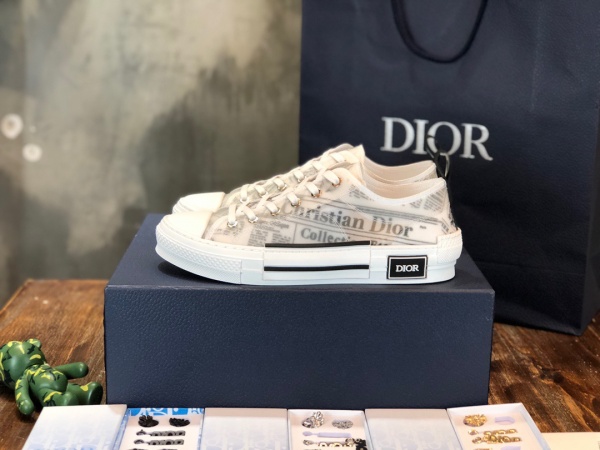디올 스니커즈 