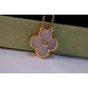 반클리프 알함브라 목걸이