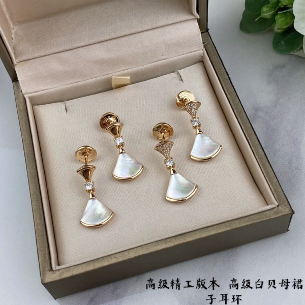 불가리 디바스 드림 이어링 도금