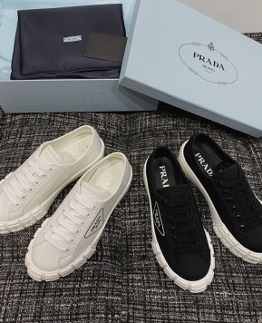 프라다 스니커즈