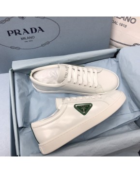 프라다 공용 스니커즈