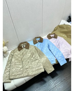 버버리 신상 양면 누빔 자켓