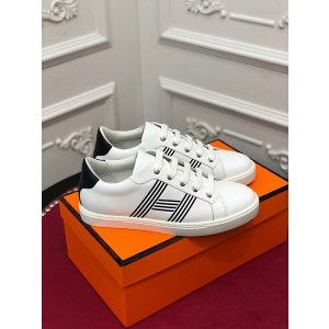 아반타지 스니커즈