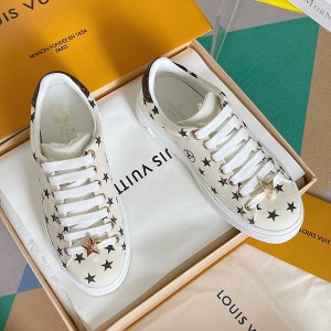 루이비통 타임아웃 스니커즈