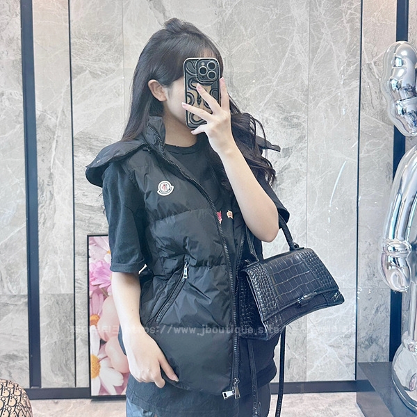 몽클레어 패딩 조끼