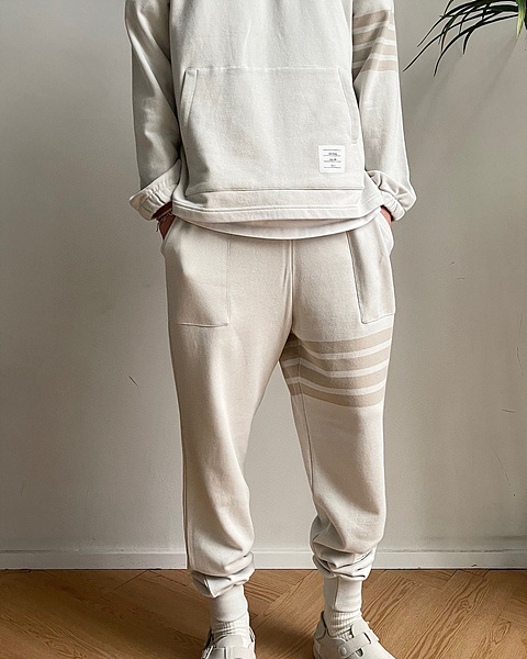 톰브라운 트레이닝 팬츠