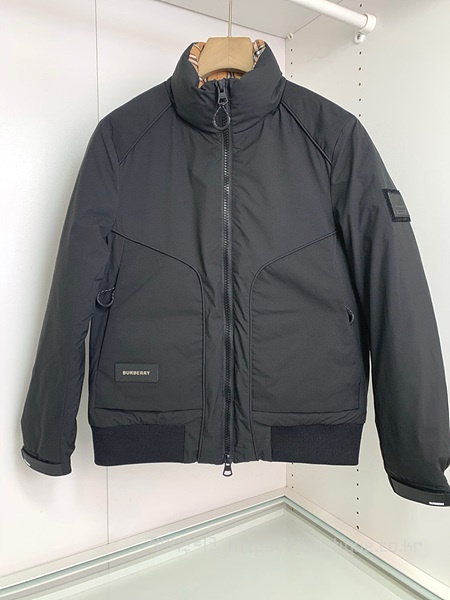 버버리 남성 다운 자켓