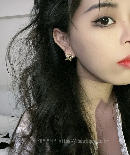 샤넬 스타 로고 이어링