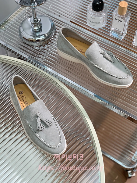 로로피아나 로퍼