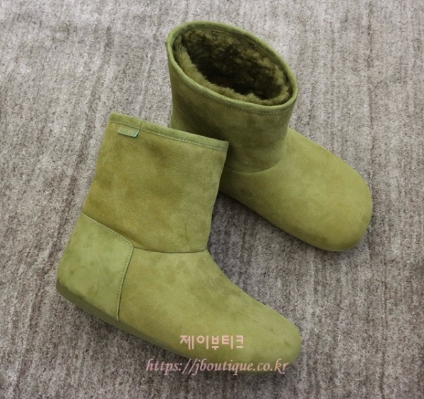 로에베 어그 부츠