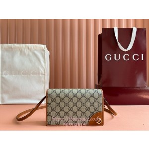 구찌 GG 엠블럼 수퍼 미니 숄더백