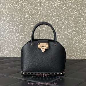 발렌티노 가라바니 락스터드 가죽 스몰 핸드백