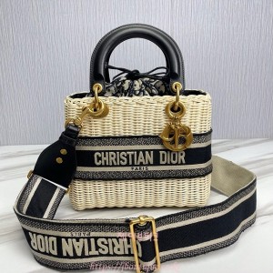 디올 Lady Dior 미니 백