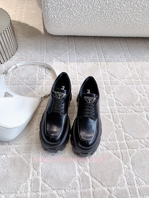 프라다 로퍼 단화