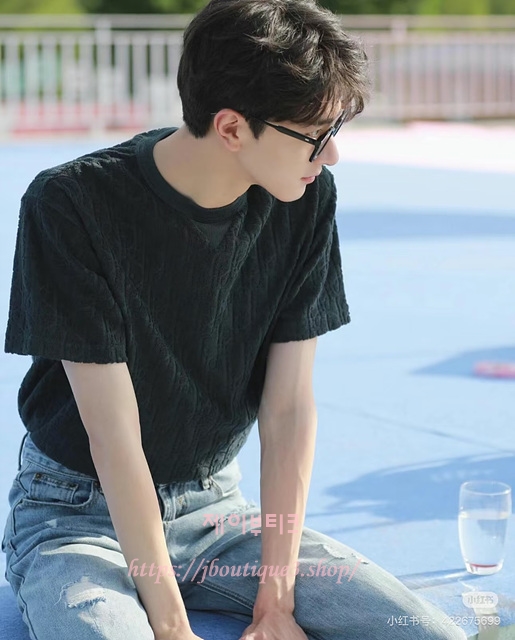 디올 반팔 티셔츠 (남녀 공용)