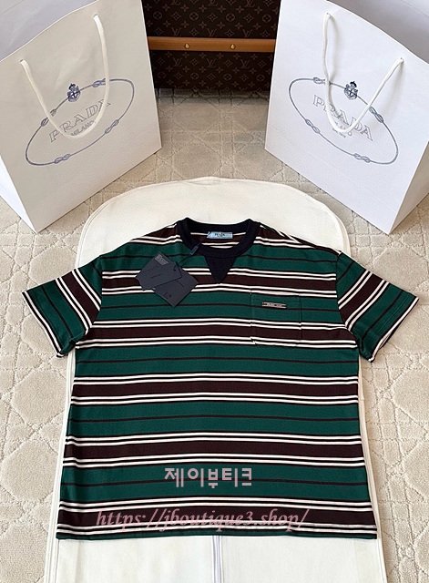 프라다 반팔 티셔츠 (남녀공용)