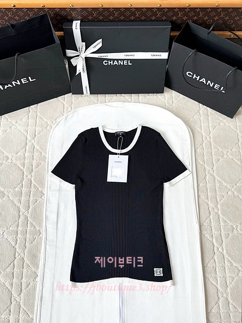 샤넬 반팔 니트