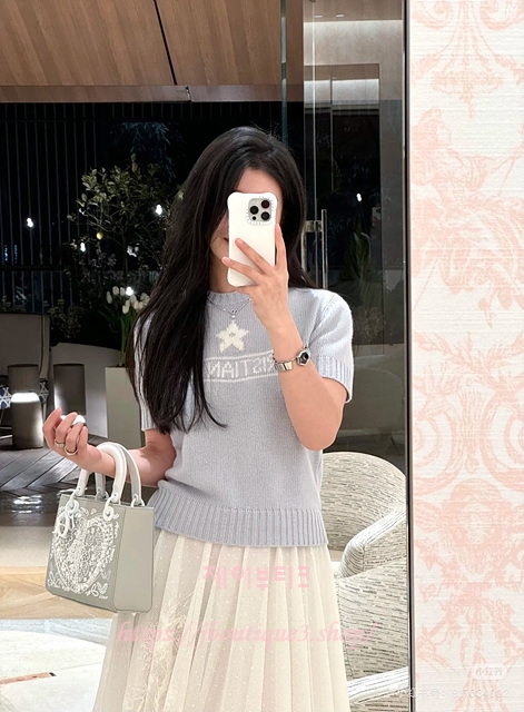 디올 반팔 니트