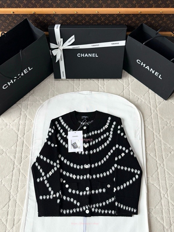 샤넬 여성 가디건