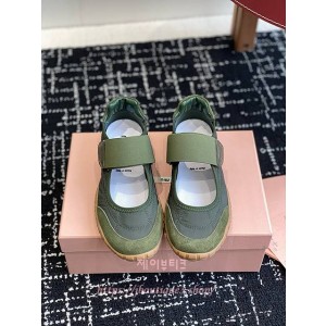 미우미우 스웨이드 발레리나