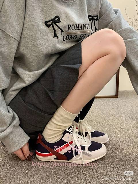 미우미우 스니커즈