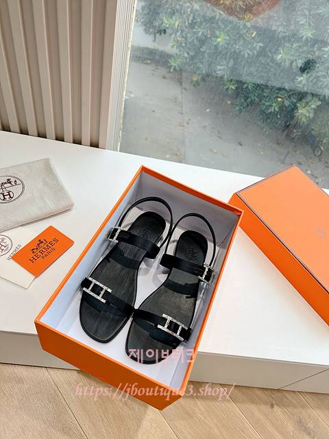 에르메스 크리스탈 샌들